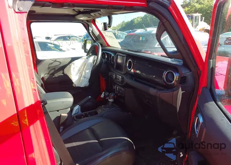 2021 Jeep Wrangler Unlimited Sahara Altitude 4X4 z USA, uszkodzony, nr VIN 1C4HJXEN1MW763385